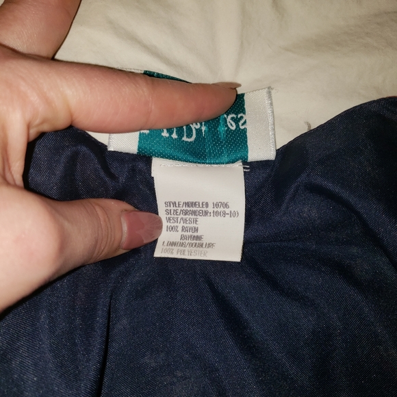 Vintage Floral Vest - Picture 5 of 5